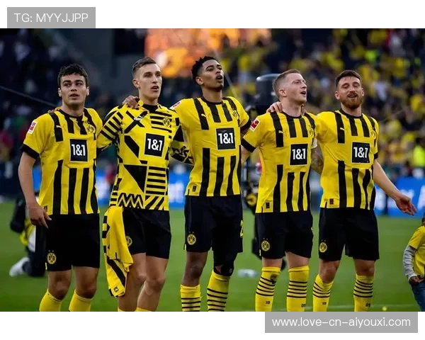 多特蒙德中场在比赛中承担重要职能