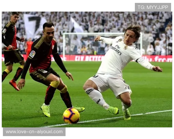 塞维利亚抓住对手松动瞬间发起强攻——从战术洞见到日常训练的高效转化