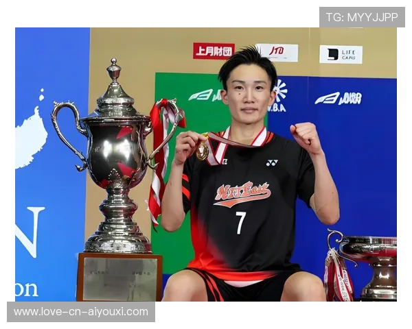 桃田贤斗网前轻推造成对手失误